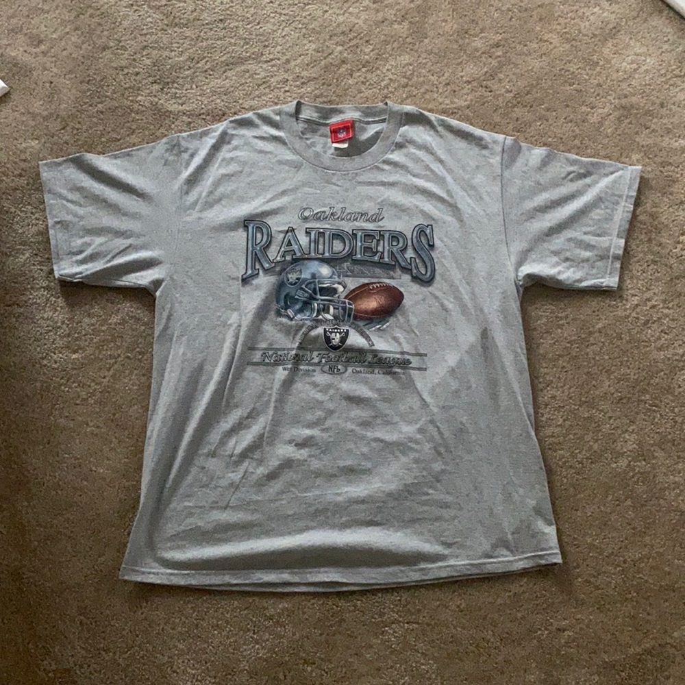 OAKLAND RAIDERS NFL T-SHIRT!